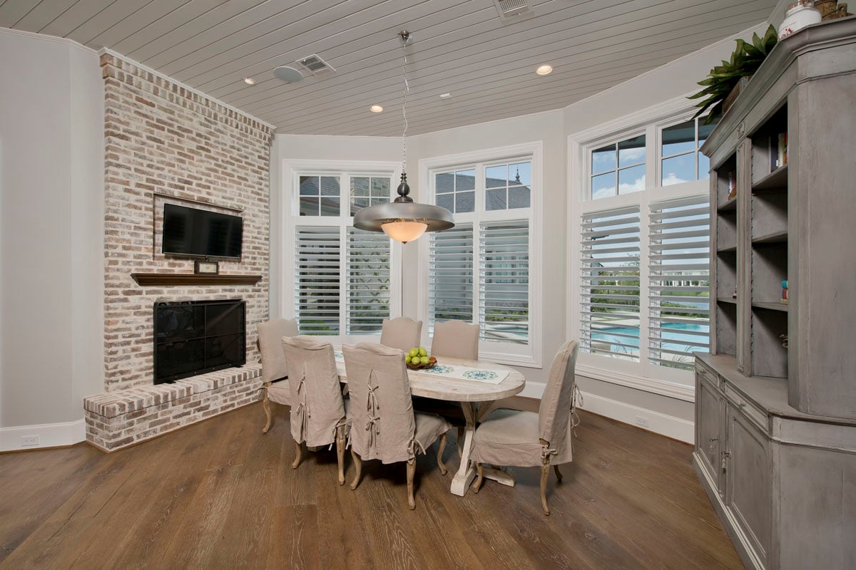 french country breakfast room