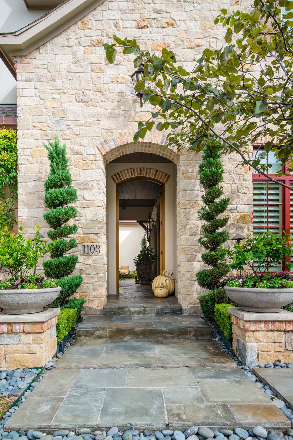 custom home archway