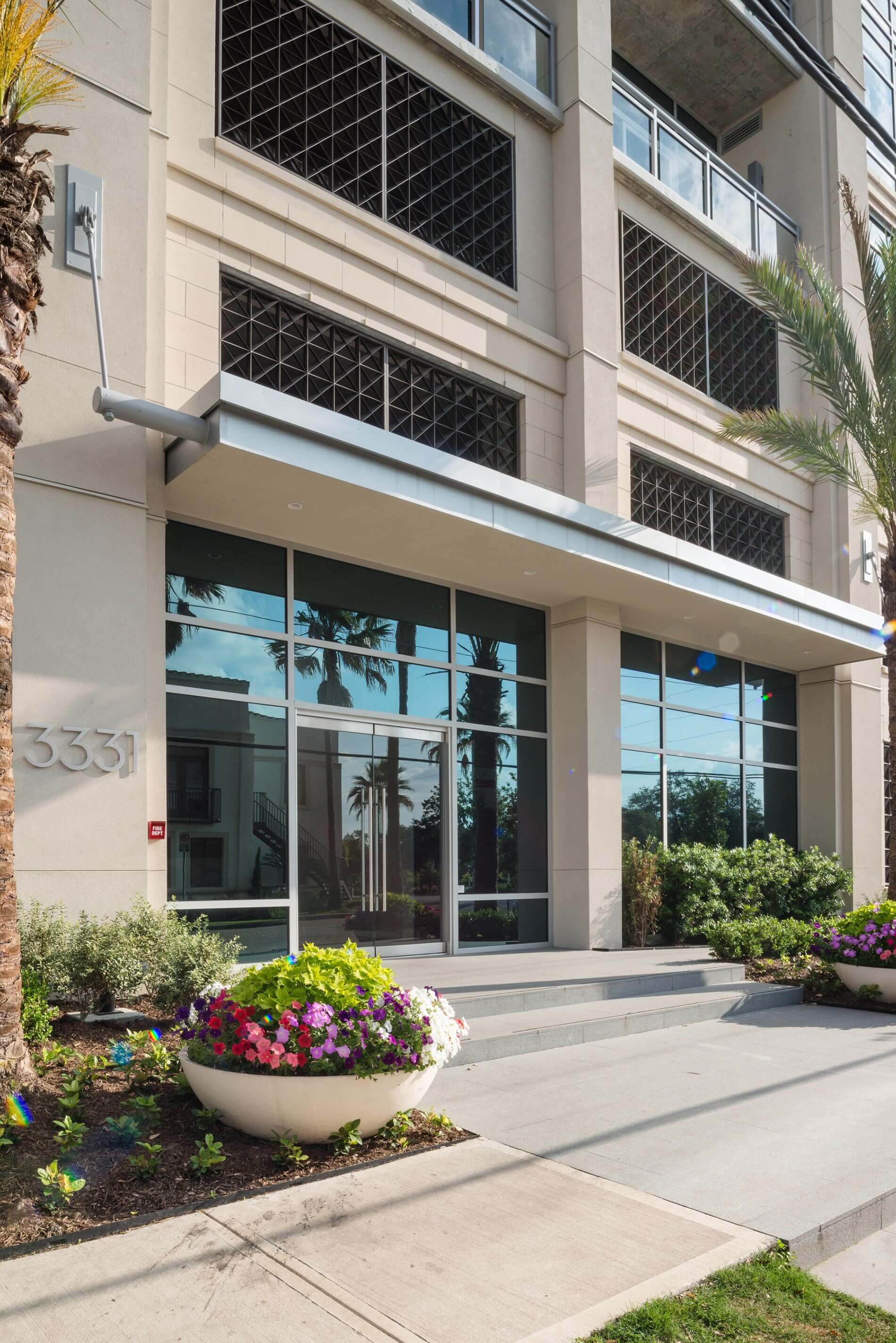 river oaks luxury condo