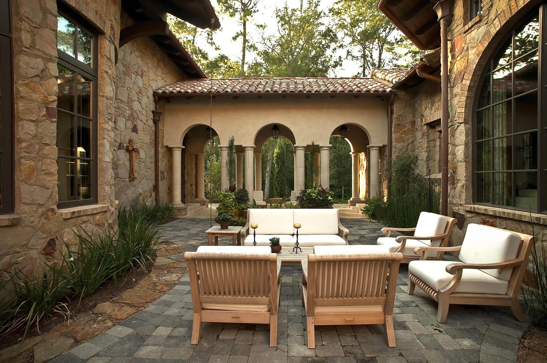 luxury tuscan villa backyard