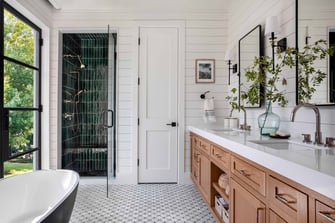 cedar shake transitional bathroom