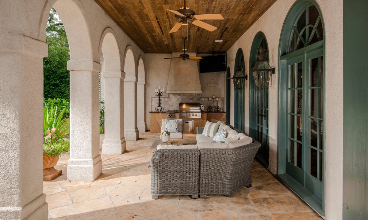 italianate mediterranean back yard patio