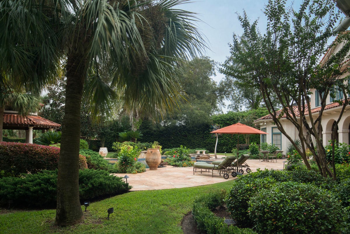 italianate mediterranean back yard design