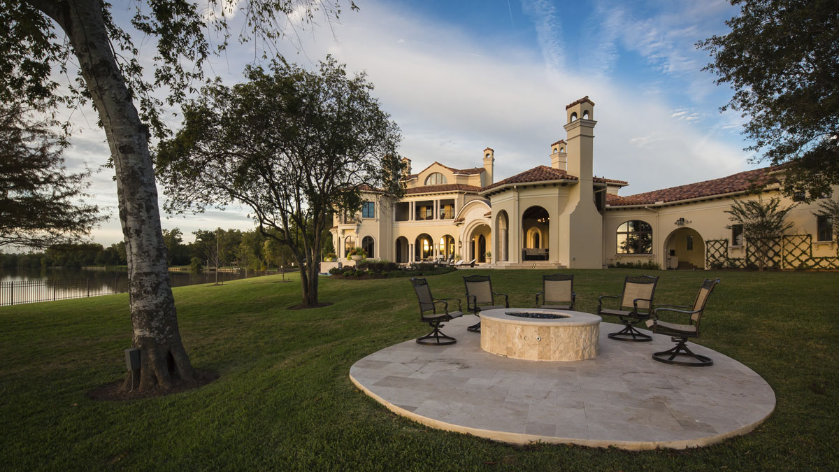 lakeside luxe fire pit