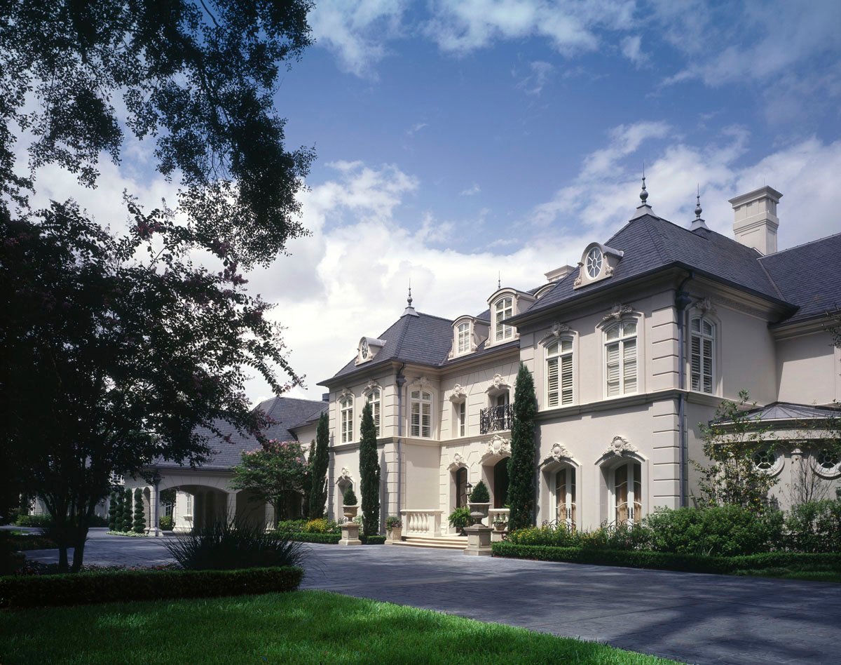 Front french chateau